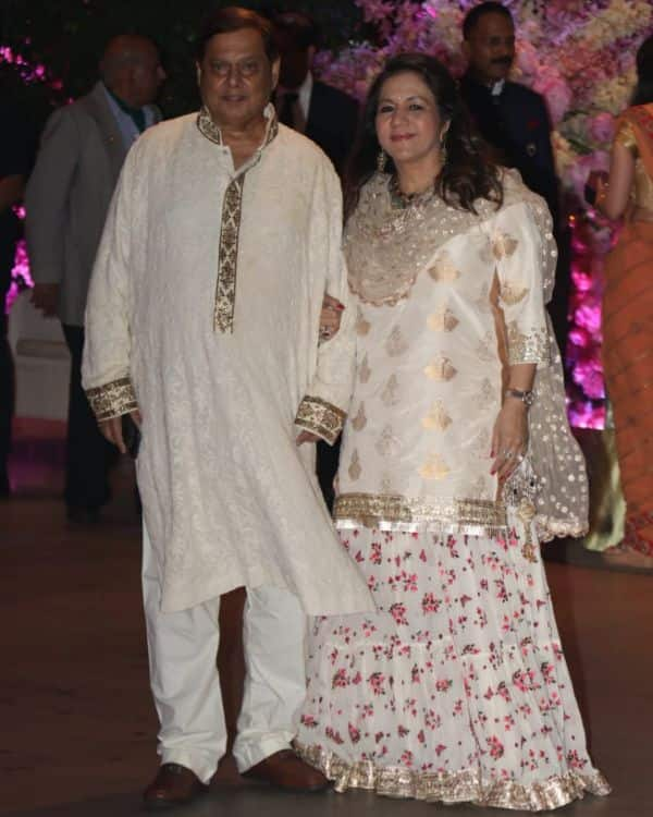 Akash and Shloka engagement celebration: Aryan Khan and mom Gauri Khan ...