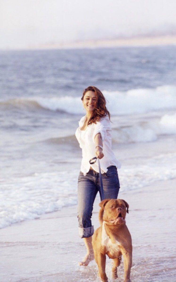 Preity Zinta wants Salman Khan to remember this picture from Goa with