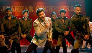 Badan Pe Sitaare Video Song: झक्कास कपूर का अंदाज और सोनू निगम की आवाज आपको झूमने पर मजबूर कर देगी, देखें वीडियो