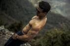 Tiger Shroff is missing his Student of the Year 2 shooting days in Mussoorie, but his abs aren't allowing us to sympathise with him