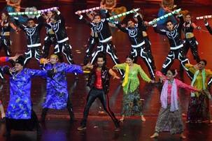 IIFA Awards 2018: Varun Dhawan's energetic performance was the highlight of this evening