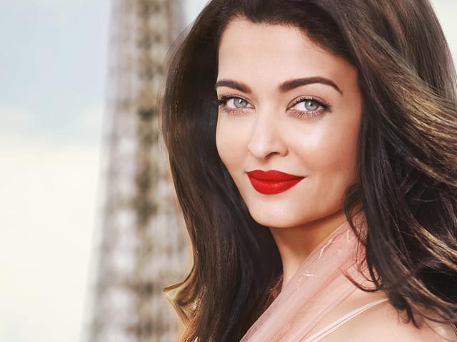 Aishwarya Rai Bachchan feels glad that Sabyasachi's designs have been a ...