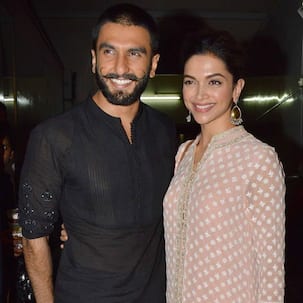 #DeepVeerKiShaadi: फैंस को करना पड़ेगा थोड़ा और इंतजार, आज इस वक्त खुद दीपिका-रणवीर शेयर करेंगे अपनी शादी की तस्वीरें