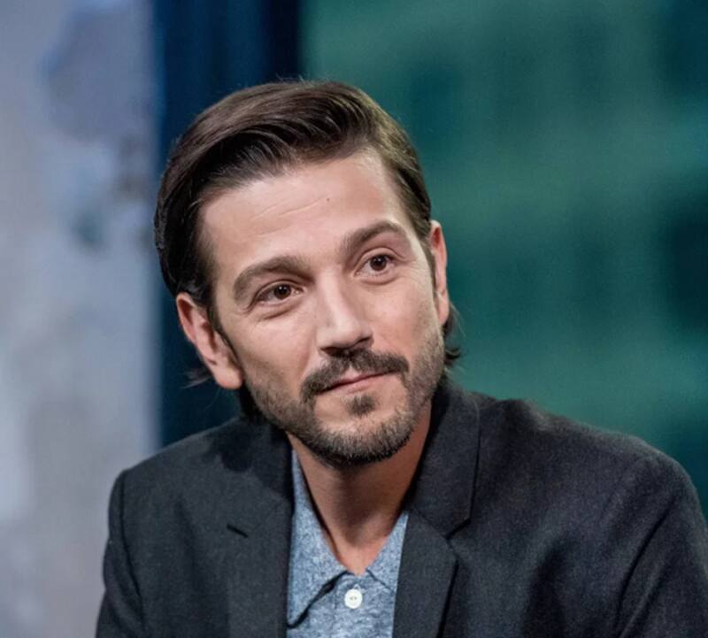 Diego Luna to reprise his role as rebel spy Cassian Andor in a new Star Wars series