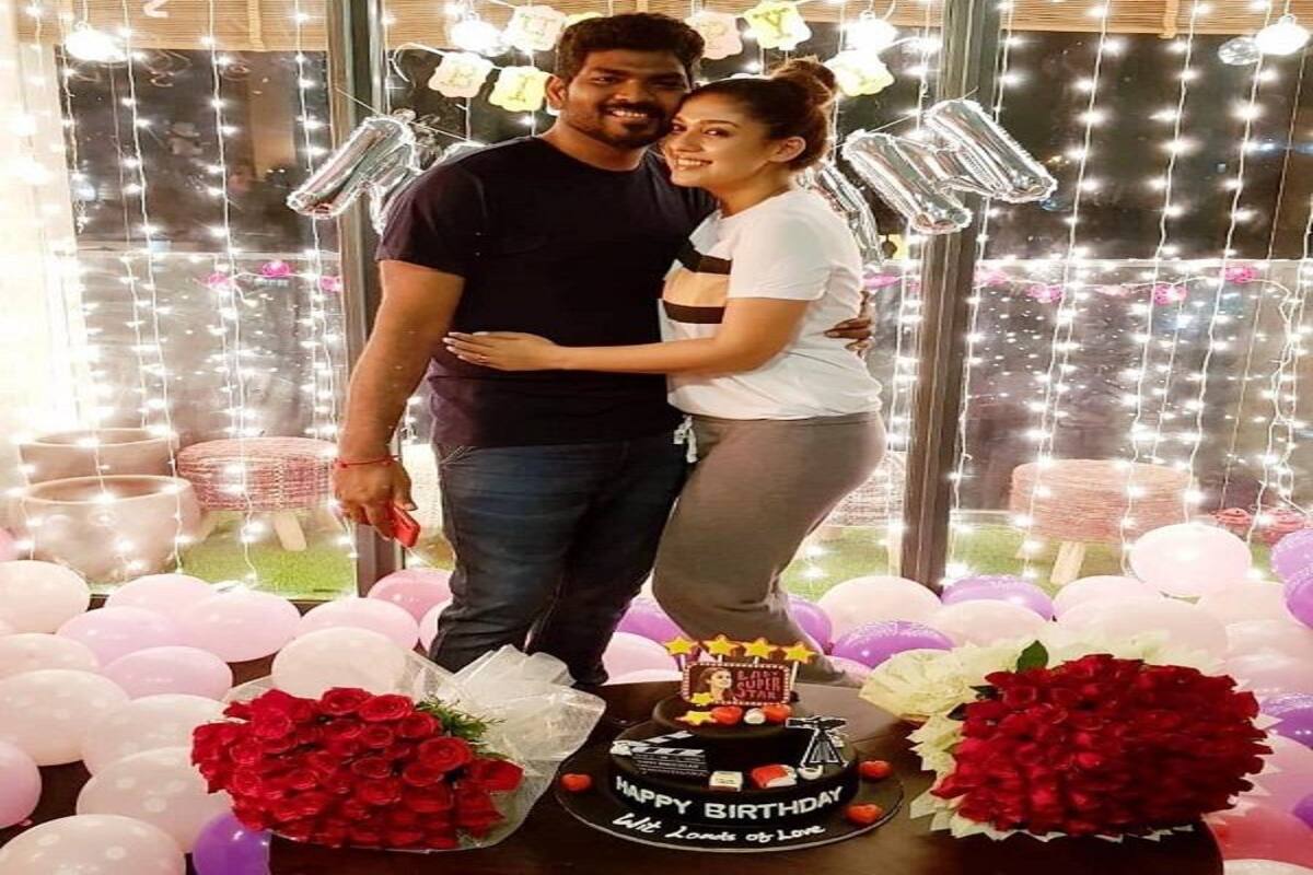 A Personalised Gourmet Cake Red Roses Fairy Lights And Lots Of Balloons Here S How Nayanthara S Birthday Was Made Super Special By Hubby Vignesh Shivn Bollywood News Gossip Movie Reviews Trailers