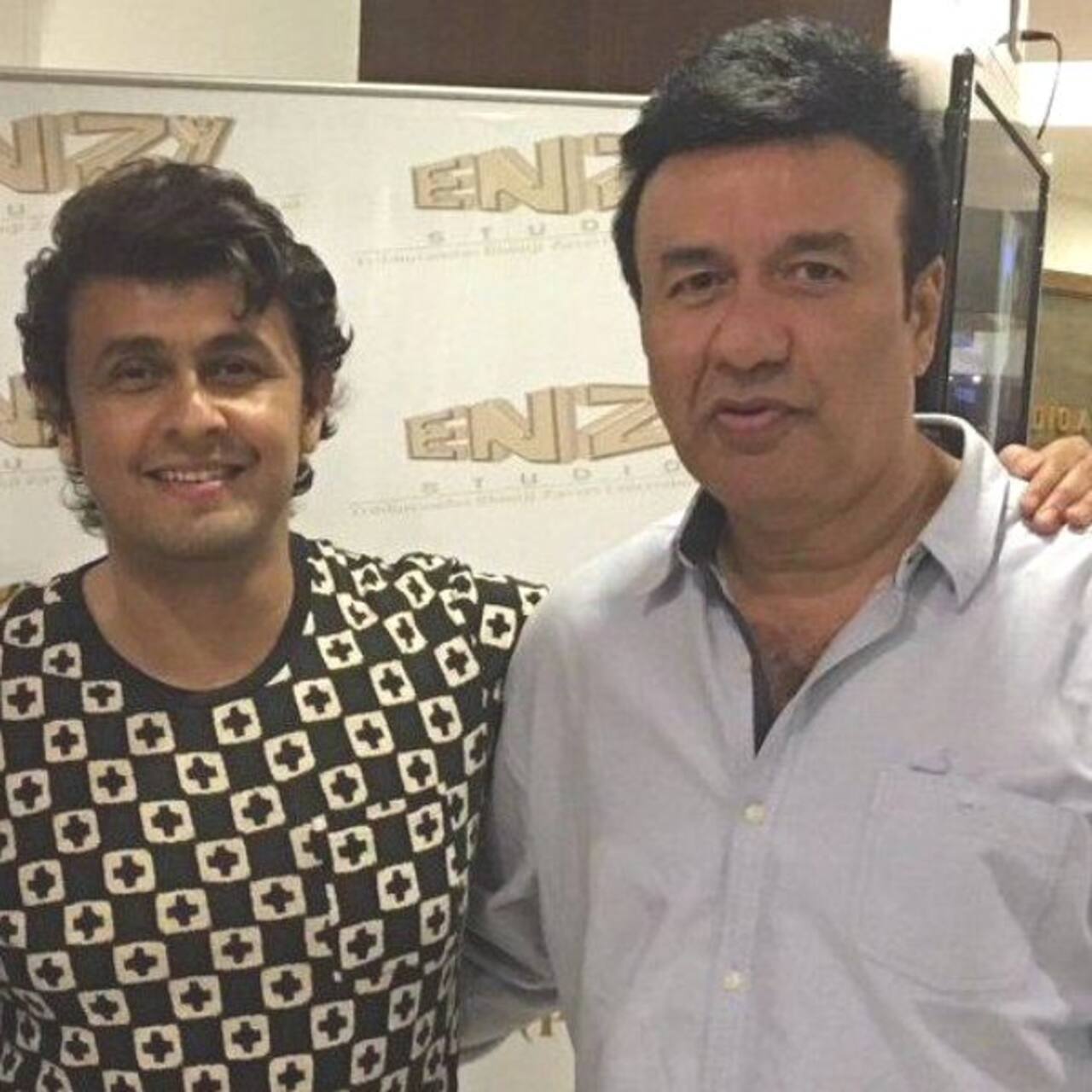 Get Proof First Sonu Nigam Takes A Stand For Anu Malik Reacting To Sexual Harassment 