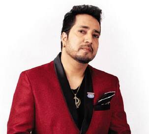 After AICWA, The Federation Of Western India Cine Employees (FWICE) bans Mika Singh after his performance in Pakistan