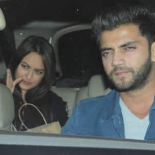 [Pic & Video] Sonakshi Sinha and Zaheer Iqbal arrive together at Salman Khan's birthday bash; we wonder what's brewing?