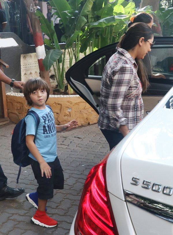 We have proof that AbRam Khan is inspired by Kareena 