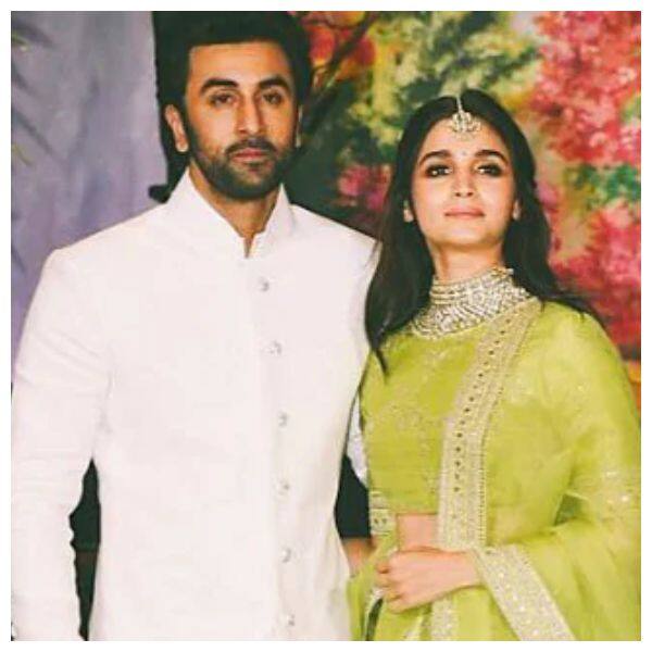 WHAT! Ranbir Kapoor and Alia Bhatt to exchange rings in this June? Here