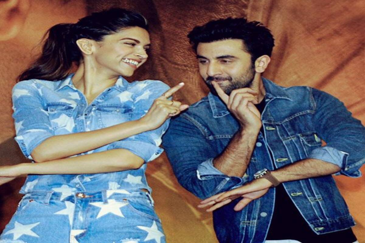 Deepika Padukone Puts Her New Facebook Twitter And Instagram Dps With Ranbir Kapoor Here S Why After alia bhatt, it was the turn of her boyfriend ranbir kapoor to head to bulgaria for the shoot of 'brahmastra.' anushka sharma, who is currently in the midst of promotions for 'sui. deepika padukone puts her new facebook