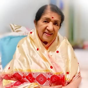 Lata Mangeshkar Health Live Update: चेक-अप कराकर घर लौटीं स्वर कोकिला लता मंगेशकर