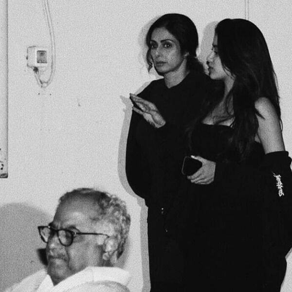 THIS throwback picture of Janhvi Kapoor with mom Sridevi is going viral ...