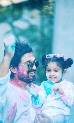 Allu Arjun celebrating Holi with his family is everything we wanted to do this colourful festival