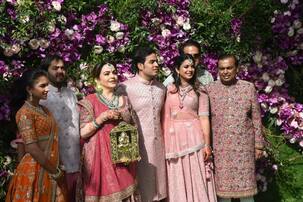 WATCH VIDEO: Akash Ambani, Karan Johar, Ranbir Kapoor grooving away to Chogada is unmissable