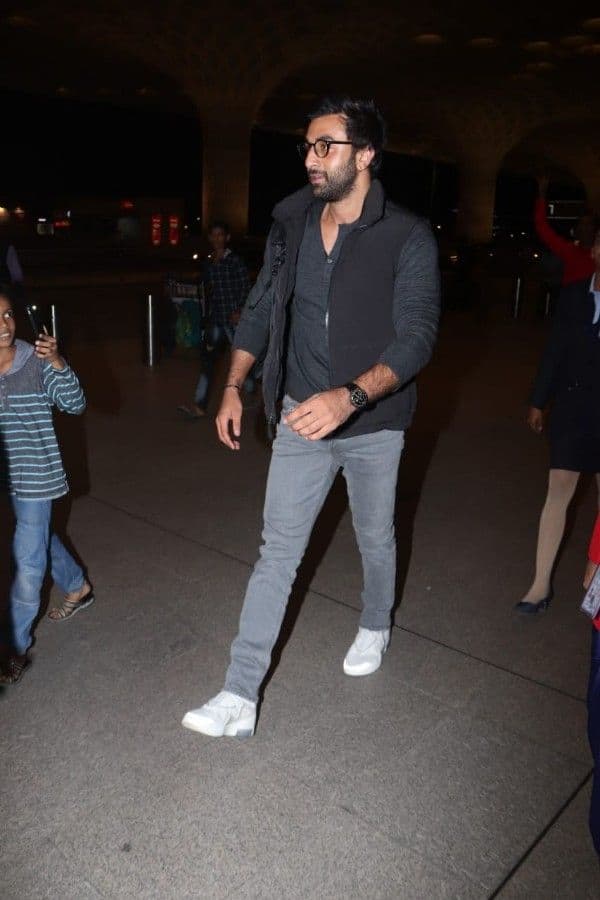 Ranbir Kapoor jets off in style