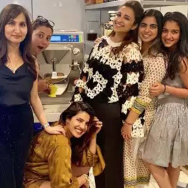 Priyanka Chopra Jonas and Parineeti Chopra party at Isha Ambani's house ...