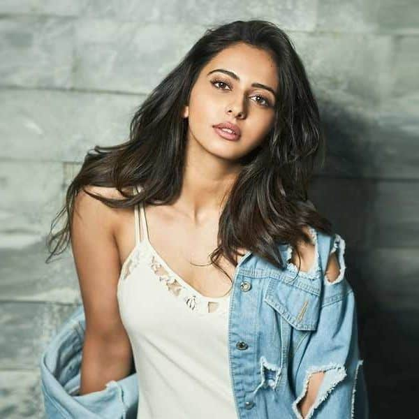 [Image: rakul-1.jpg]