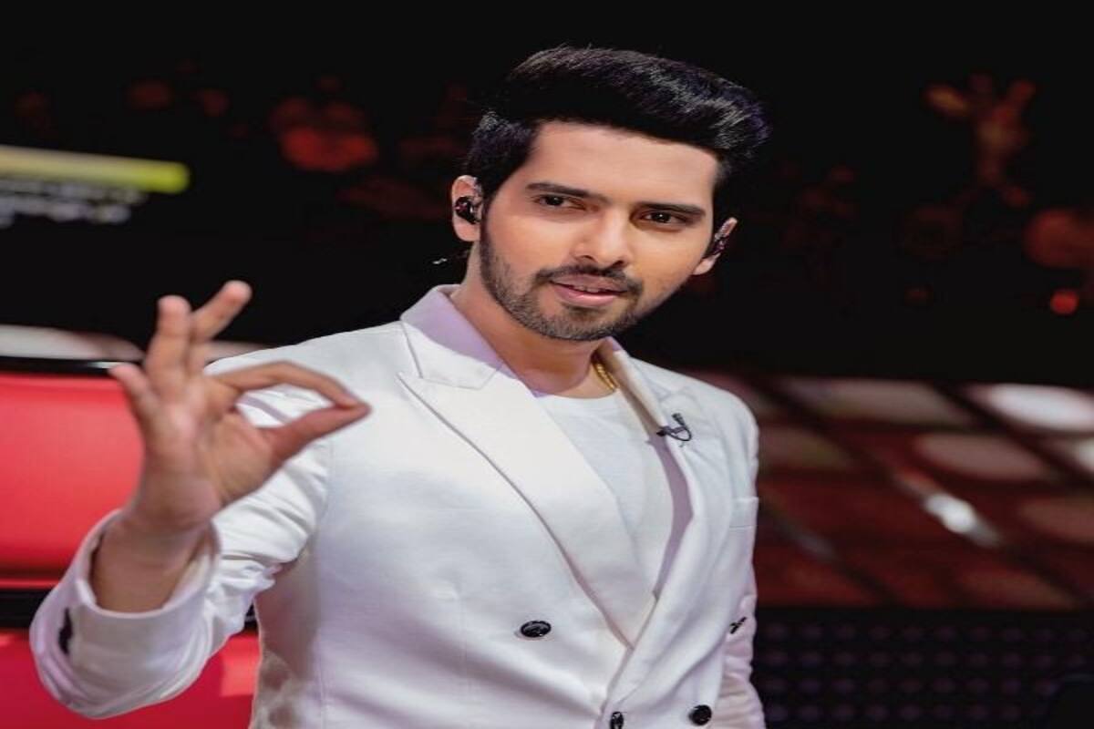 Armaan Malik Croons His Song From Aladdin And We Are Mighty Excited For The Film S Release Watch Exclusive Video Bollywood News Gossip Movie Reviews Trailers Videos At Bollywoodlife Com