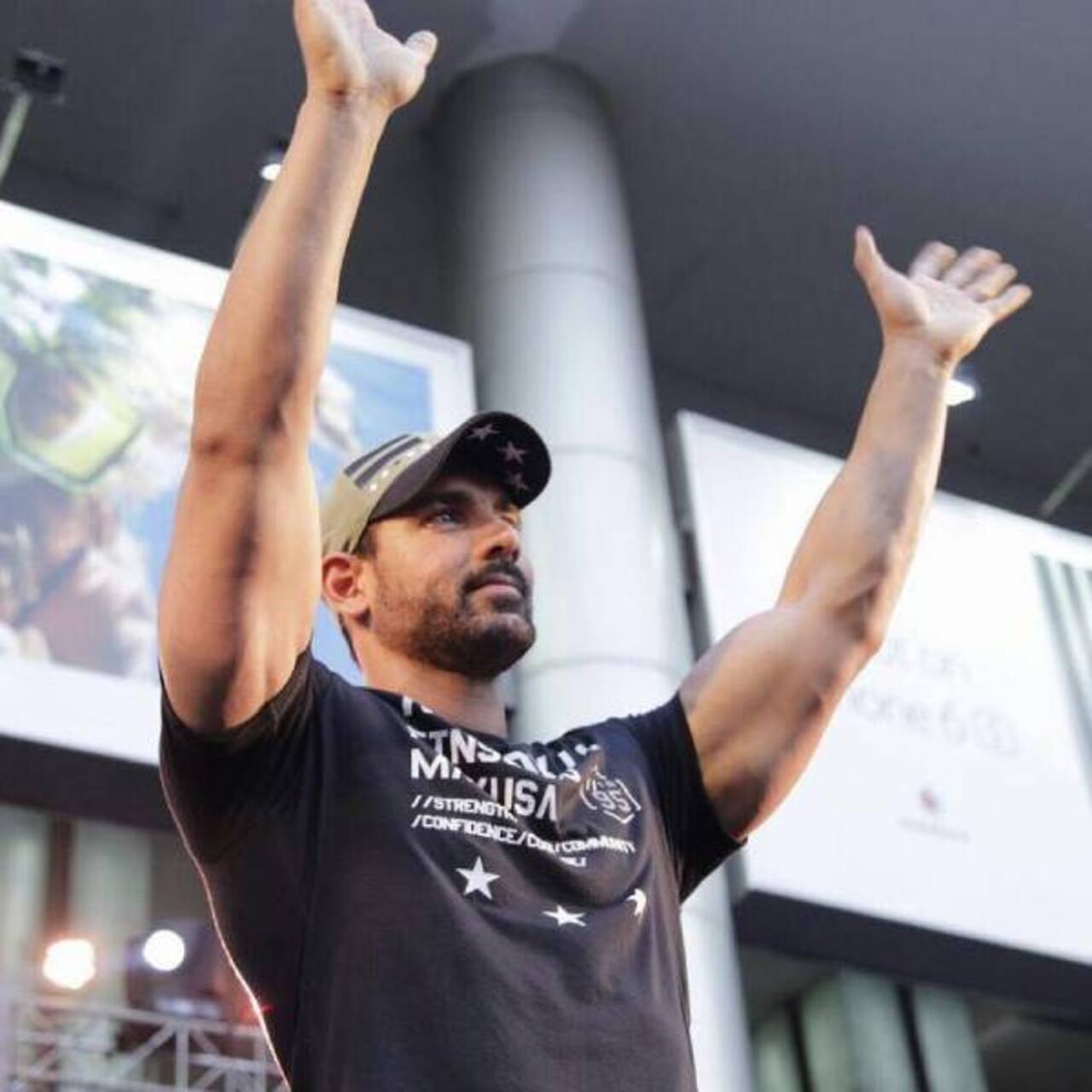 Pagalpanti action scene leaves John Abraham with a muscle tear and 20 days of rest!