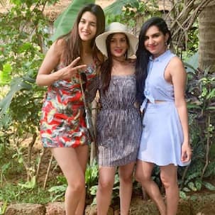 Kriti Sanon discusses college crushes, shaadi and heartbreak with soul sisters during Goa vacation - view post