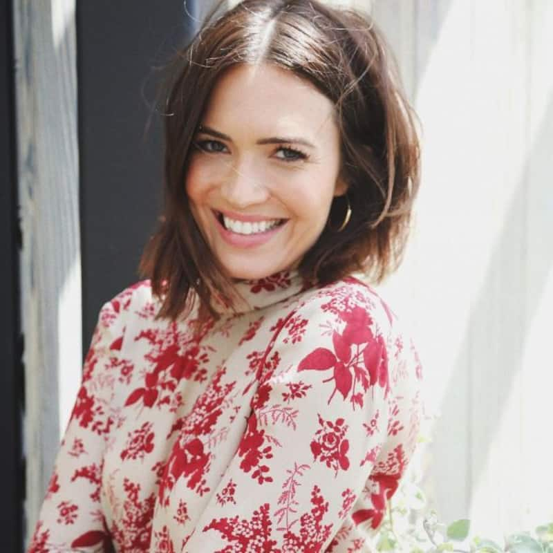 mandy-moore-s-this-is-us-gets-3-more-seasons-bollywood-news-gossip