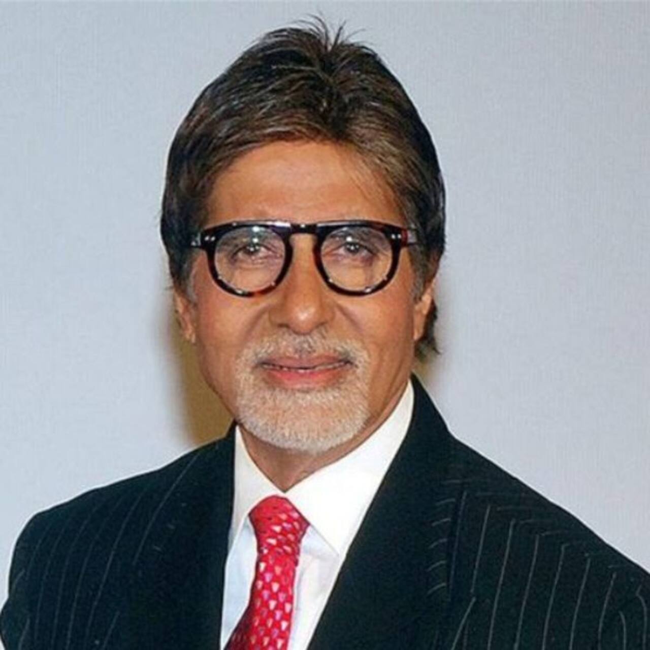 Amitabh Bachchan to do a cameo in Vikram Gokhale's upcoming Marathi film
