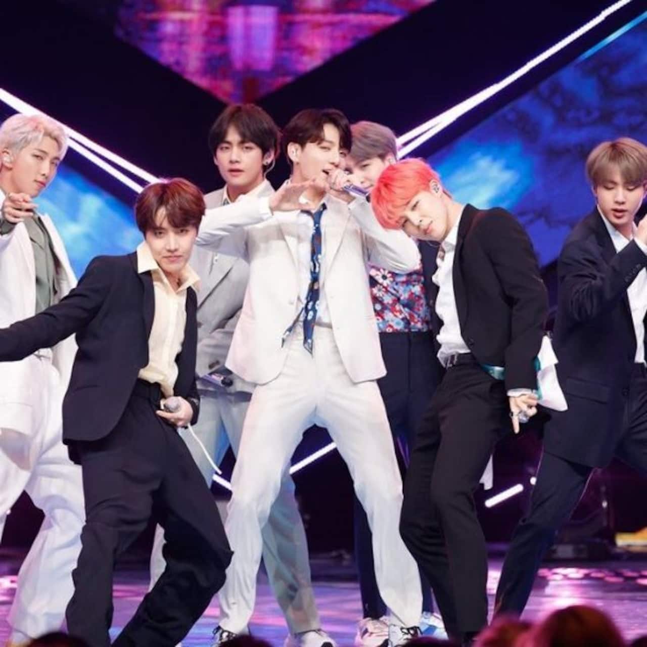 Twitter celebrates with joy after witnessing BTS' breakthrough maiden performance at Wembley Stadium