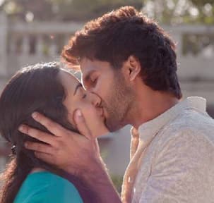 Kabir Singh new song Tujhe Kitna Chahne Lage is the new age love ballad filled with melancholy and longing - watch video