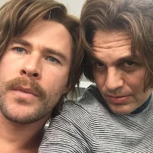 Avengers: Endgame: Mark Ruffalo shares a BTS pic with Chris Hemsworth and they are 'worthy' of all the love