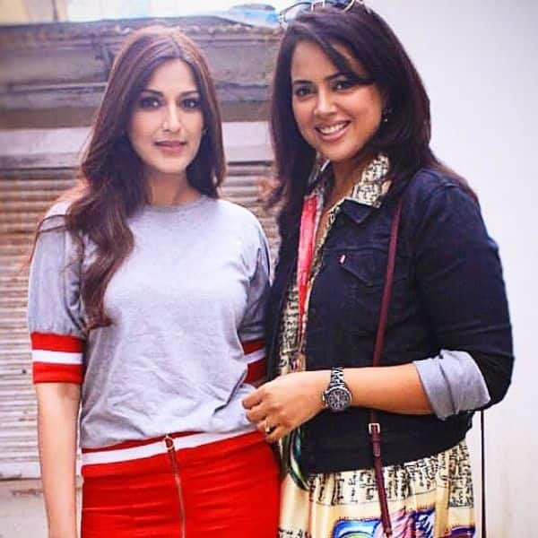 This Mother's Day, Sameera Reddy recognises Sonali Bendre's 'powerful ...