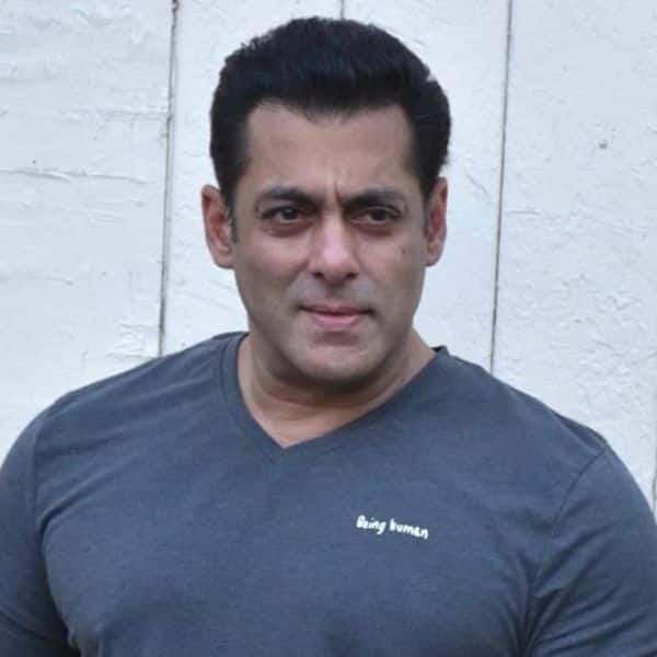 When Salman Khan sported a ganji at Bina Kak's daughter's wedding - view pic When Salman Khan sported a ganji at Bina Kak's daughter's wedding - view pic