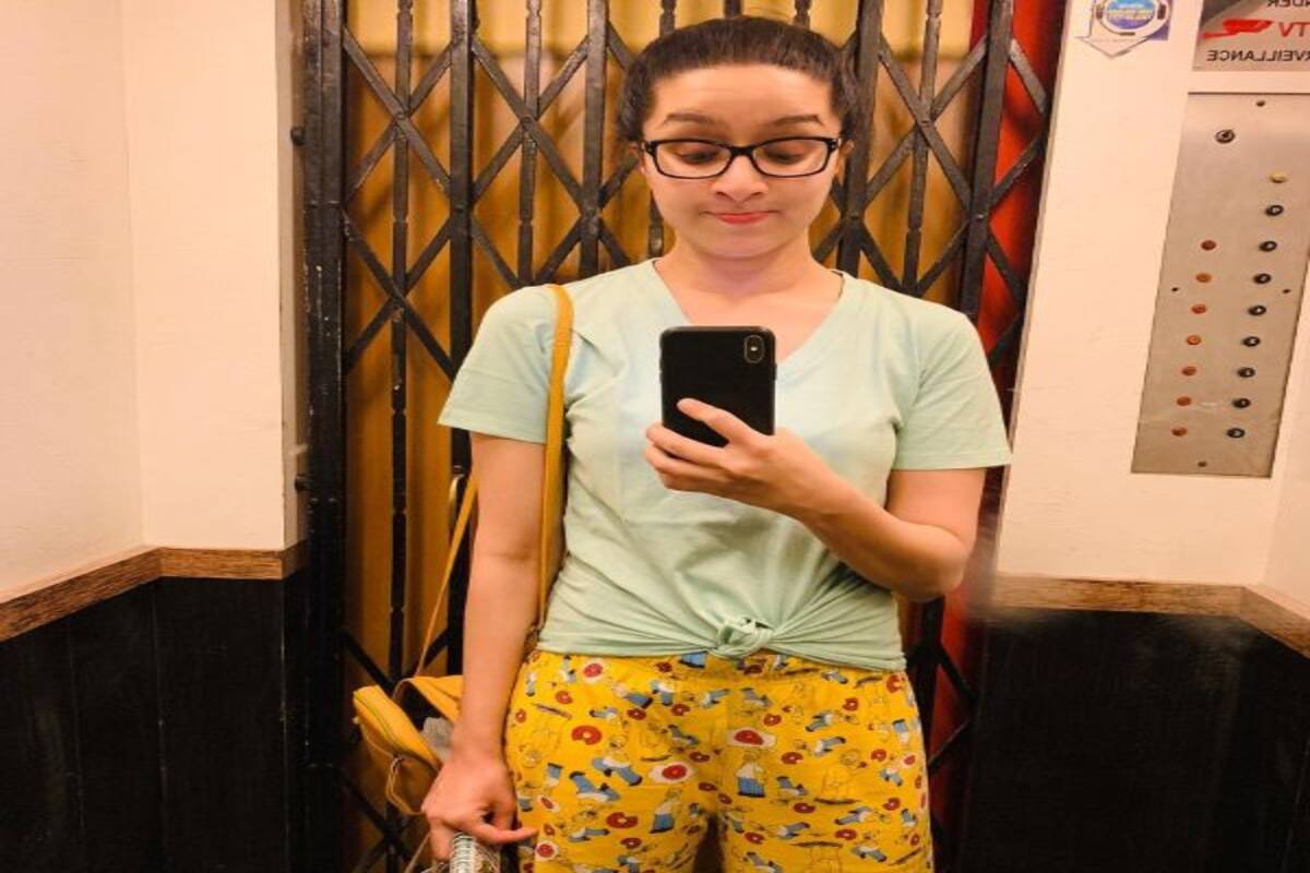 Insta Stalker Alert Shraddha Kapoor Is The Queen Of Elevator Selfies And Here S The Proof Bollywood News Gossip Movie Reviews Trailers Videos At Bollywoodlife Com Sugar, spice and everything nice is what comes to mind when we think of shraddha kapoor. insta stalker alert shraddha kapoor is