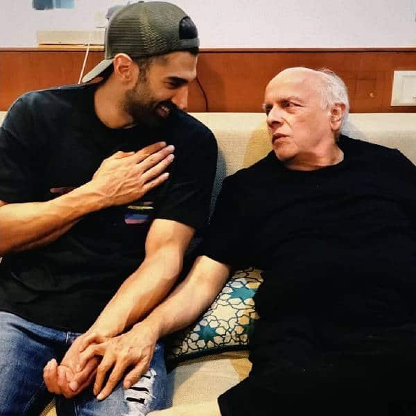 Sadak 2: Aditya Roy Kapur poses with 'ringmaster' Mahesh Bhatt Sadak 2: Aditya Roy Kapur poses with 'ringmaster' Mahesh Bhatt
