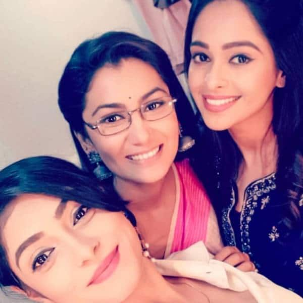 Kumkum Bhagya 1 August 2019 Preview Sarita To Make Abhi And Pragya Meet Bollywood Life