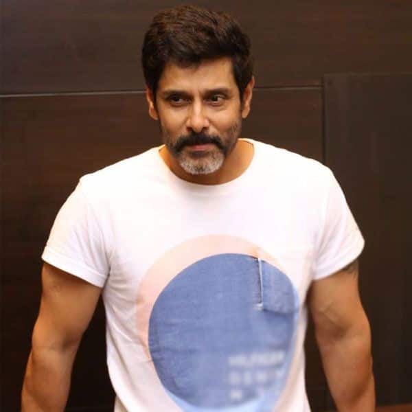 Chiyaan Vikram Keeps His Word Of Meeting His Fans, Shares Video - Watch