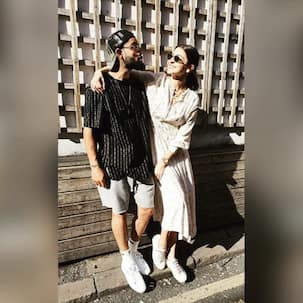 वर्ल्ड कप के बीच अनुष्का शर्मा संग पागलपंती करते दिखे विराट कोहली, चश्मा लगा कर पत्नी को चिढ़ाते आए नजर