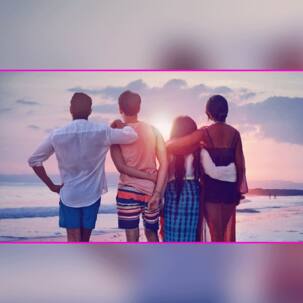 The Sky is Pink First Look: Farhan Akhtar संग खुला आसमान निहारती दिखीं Priyanka Chopra, जल्द ही टोरंटो में होगा वर्ल्ड प्रीमियर