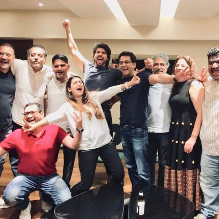 केक काट कर किया सेलिब्रेशन