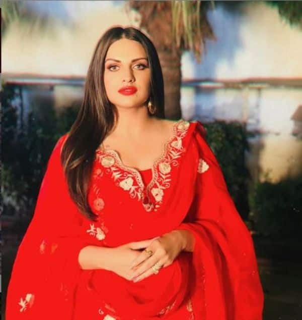 Bigg Boss 13: Himanshi Khurana confirms not being a part of Salman Khan