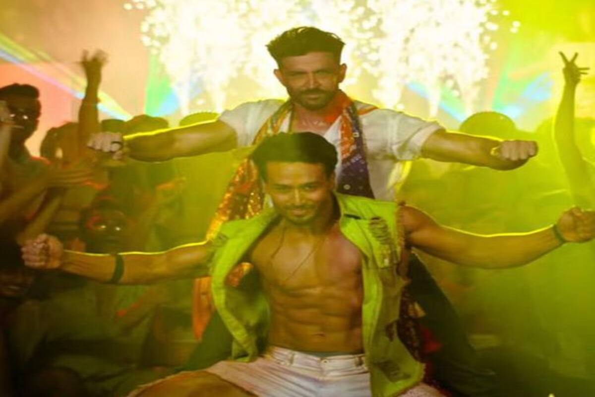 Hrithik Roshan Tiger Shroff S War Set To Beat Prem Ratan Dhan Payo 3 Idiots And Chennai Express At The Worldwide Box Office It is based on the book 'five it is based on the book 'five point someone' by chetan bhagat. bollywood life