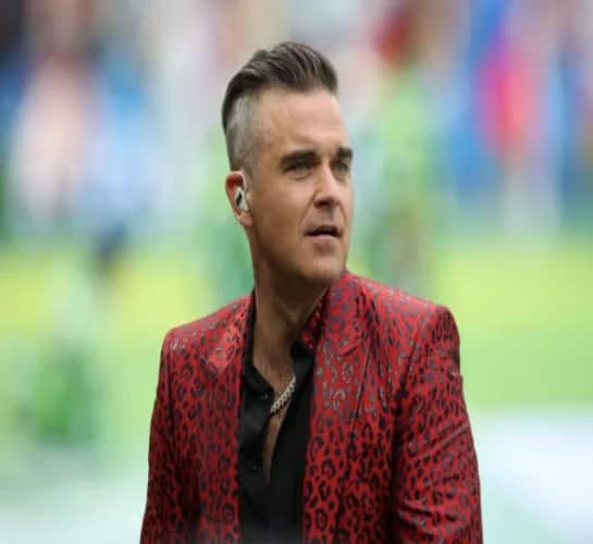 Robbie Williams reveals why he avoids social media - Bollywood Life