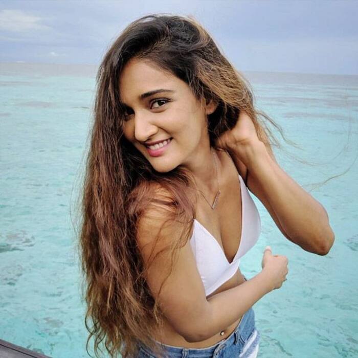 हॉट अवतार आया नजर