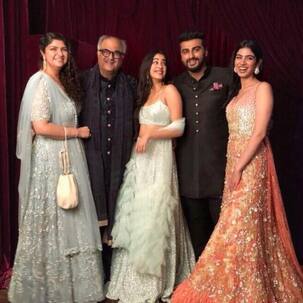 Anshula Kapoor shares Arjun Kapoor, Janhvi Kapoor's WhatsApp chat with dad Boney Kapoor and it is hilarious!