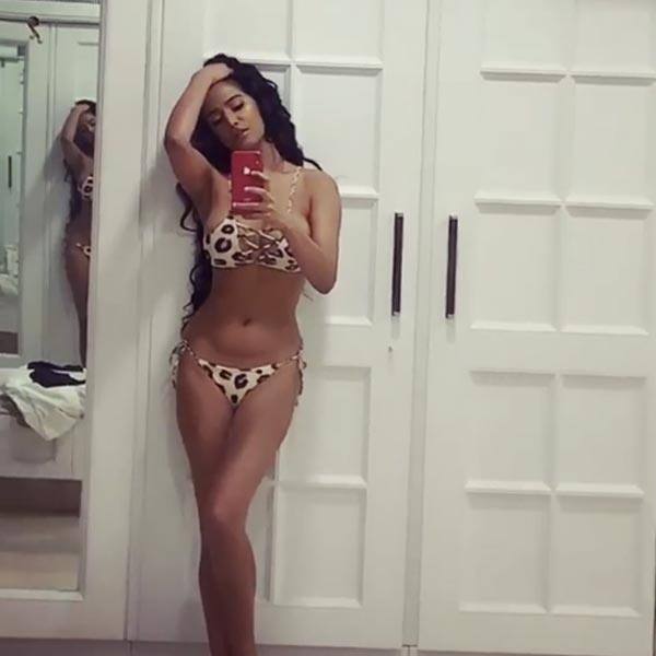 Poonam Pandey Latest Bold And Hot Video In Bikini Goes Viral On Instagram कॉन्‍ट्रोवर्सी क्‍वीन 