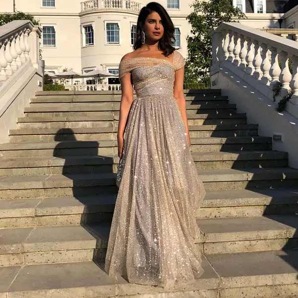 priyanka chopra oscars dress