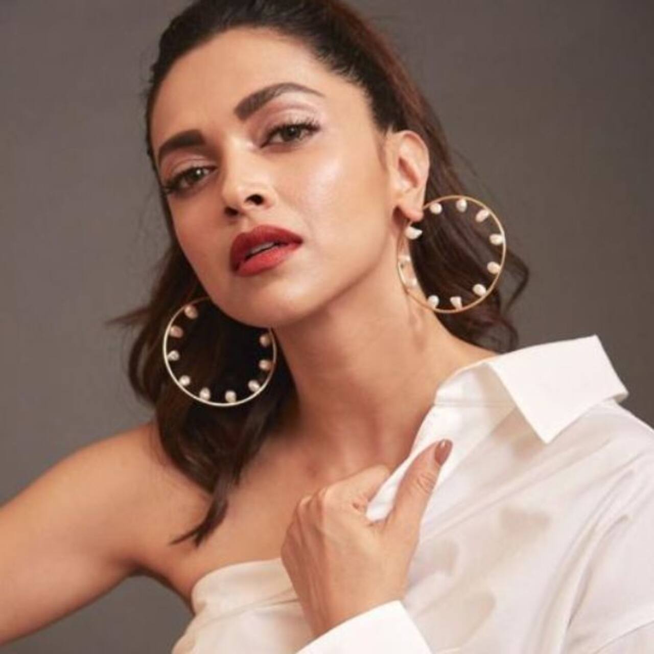 Deepika Padukone gives a fitting reply to a journalist who inquires about her pregnancy rumours