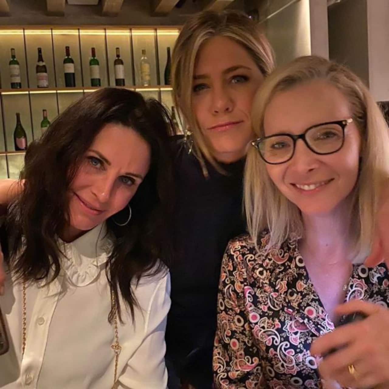 Friends' Jennifer Aniston, Courteney Cox and Lisa Kudrow met and we ...