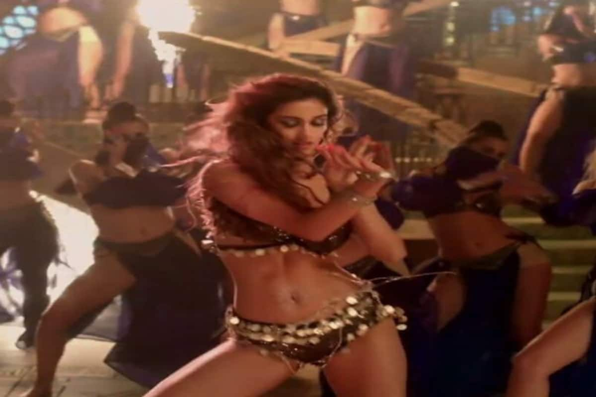 Bollywood News Baaghi 3 Song Do You Love Me Disha Patani S Steamy Seduction Saves This Bollywood Arabian Nights Mishmash