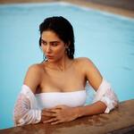 पंजाबी गर्ल Sonam Bajwa ने स्विमिंग पूल किनारे व्हाइट बिकिनी में शेयर की बोल्ड पिक्चर्स